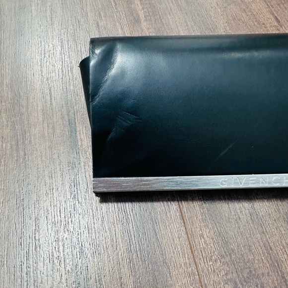 Givenchy Sunglasses - Picture 15 of 15